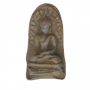 AML68100918752 : พระรอด กรุมหาวัน พิมพ์ใหญ่ เนื้อดิน